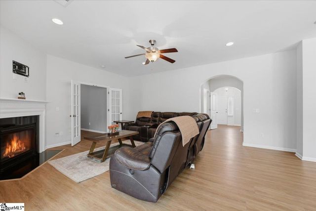 105 Damascus Drive, Simpsonville, SC 29681