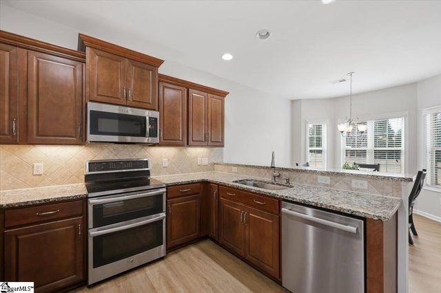 105 Damascus Drive, Simpsonville, SC 29681