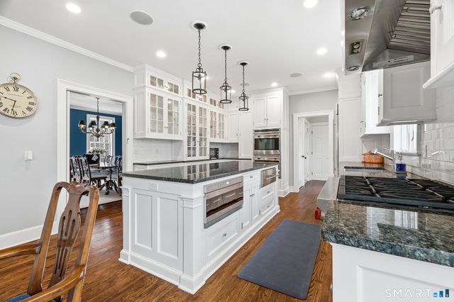 12 Matson Ridge, Old Lyme, CT 06371