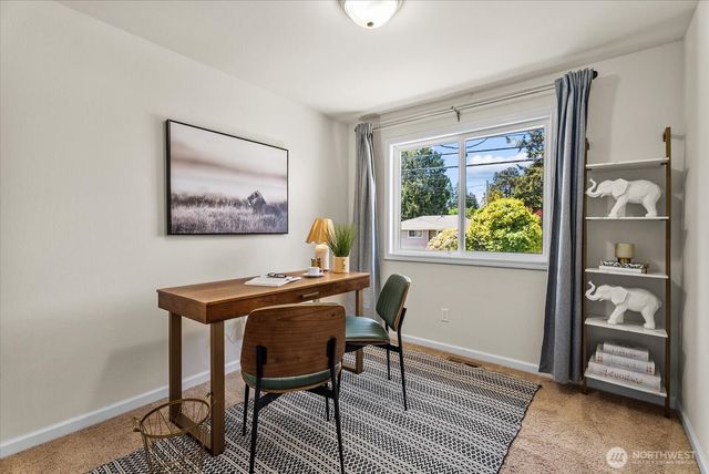 18711 64th Avenue W, Lynnwood, WA 98037
