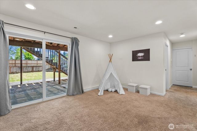 18711 64th Avenue W, Lynnwood, WA 98037