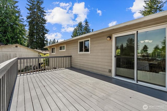 18711 64th Avenue W, Lynnwood, WA 98037