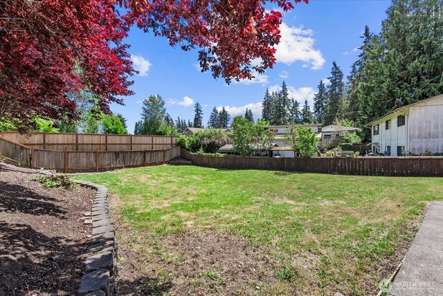 18711 64th Avenue W, Lynnwood, WA 98037