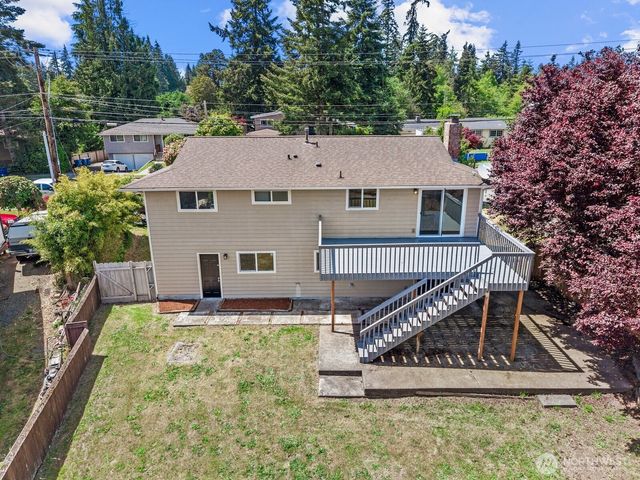 18711 64th Avenue W, Lynnwood, WA 98037