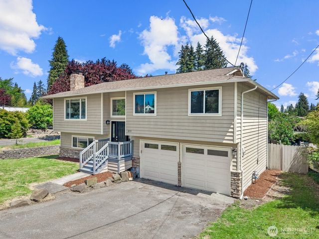 18711 64th Avenue W, Lynnwood, WA 98037