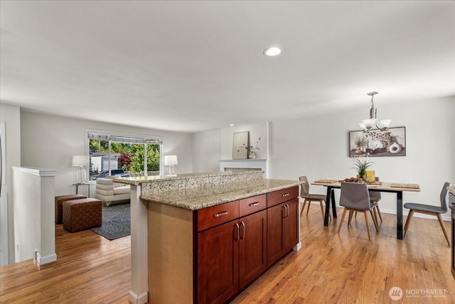 18711 64th Avenue W, Lynnwood, WA 98037