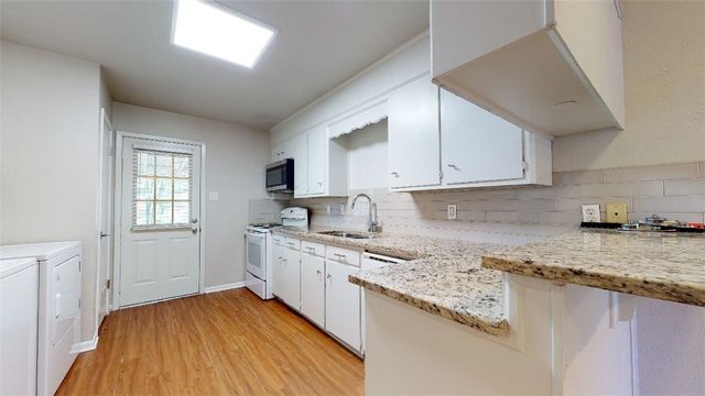 3923 Olive A, Bryan, TX 77801