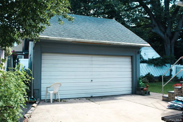 13927 225th Street, Laurelton, NY 11413