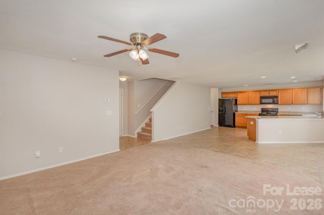 6442 Ridgeview Commons Drive, Charlotte, NC 28269