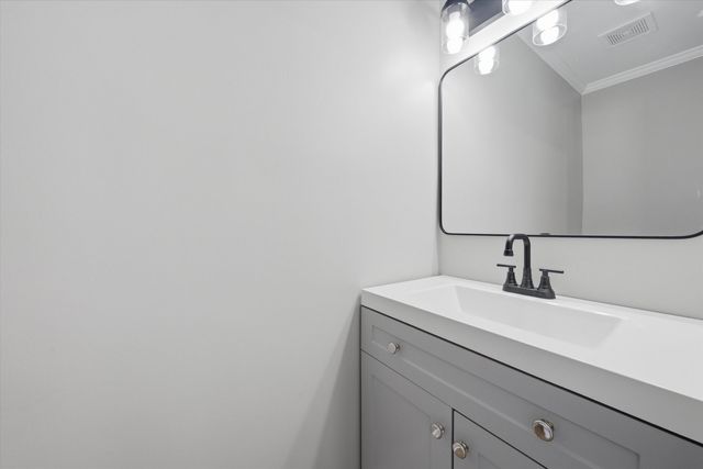 308 Homewood Drive, Bolingbrook, IL 60440