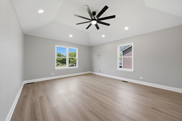 308 Homewood Drive, Bolingbrook, IL 60440