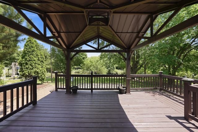 308 Homewood Drive, Bolingbrook, IL 60440
