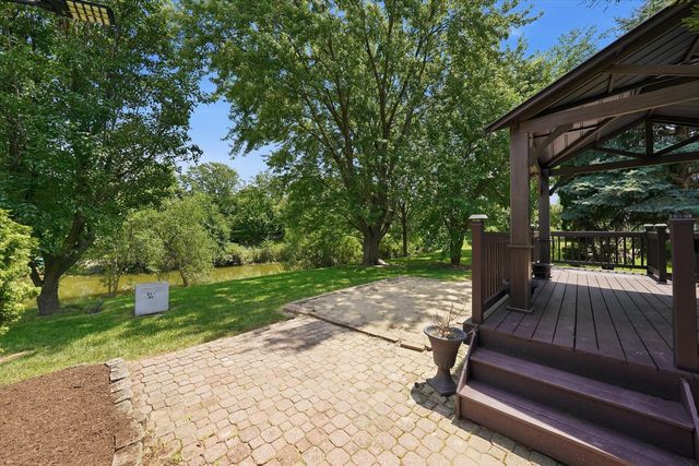 308 Homewood Drive, Bolingbrook, IL 60440