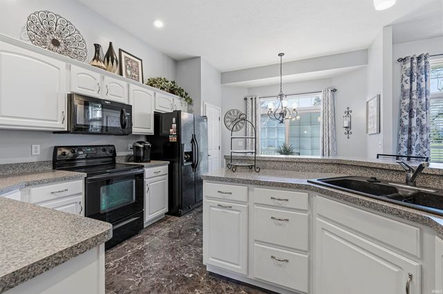 51691 Windyridge Court, South Bend, IN 46628