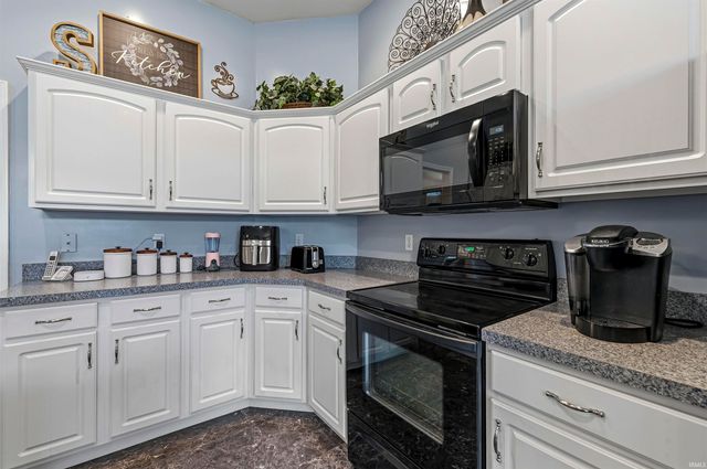 51691 Windyridge Court, South Bend, IN 46628