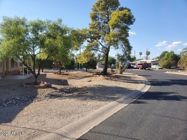 19065 N DINERO Road, Sun City, AZ 85373