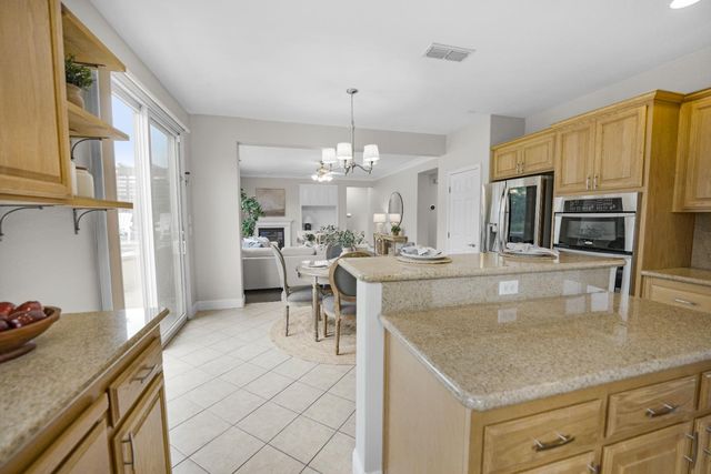 653 Lilja Ct, Roseville, CA 95678