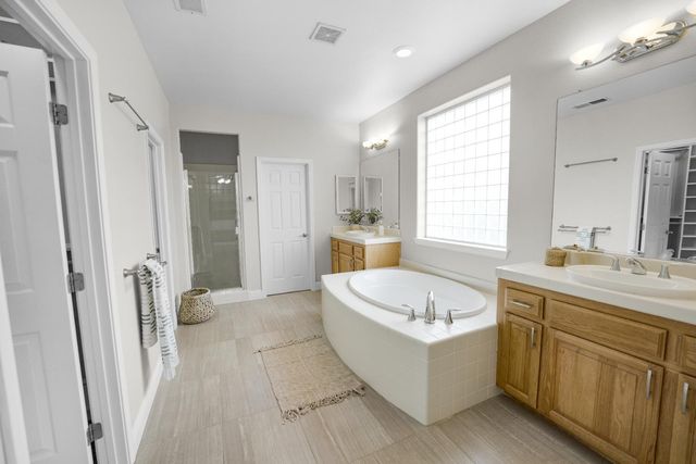 653 Lilja Ct, Roseville, CA 95678