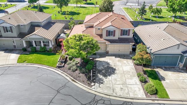 653 Lilja Ct, Roseville, CA 95678