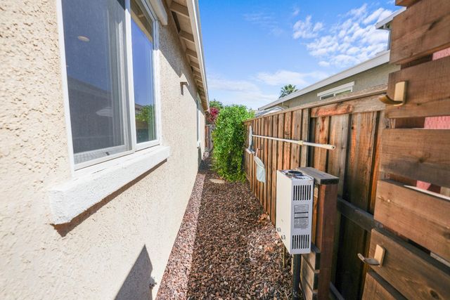 653 Lilja Ct, Roseville, CA 95678