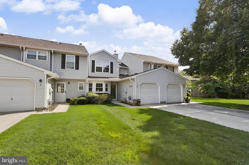 4 FAIRFAX CT, BORDENTOWN, NJ 08505 — photo 4