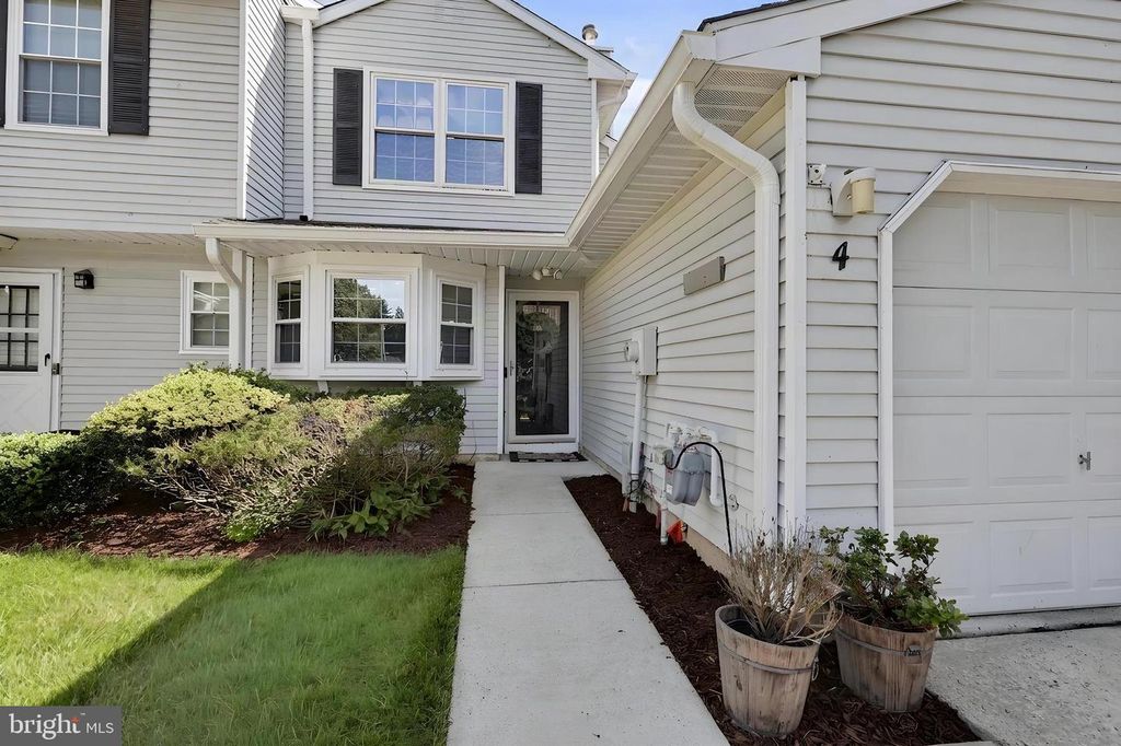 4 FAIRFAX CT, BORDENTOWN, NJ 08505 — photo 5