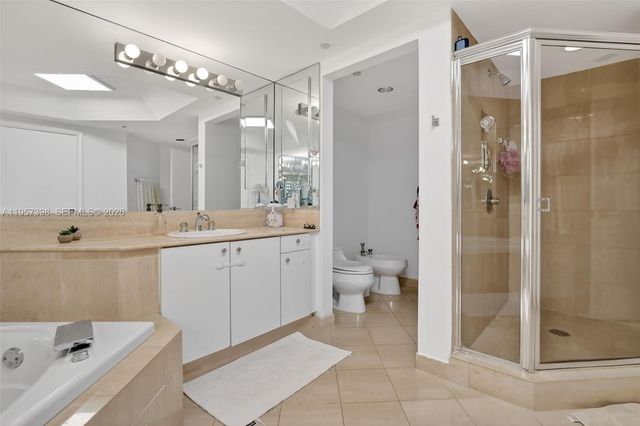 7000 Island Blvd 1109, Aventura, FL 33160