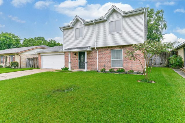 207 Woodvale Drive, League City, TX 77573