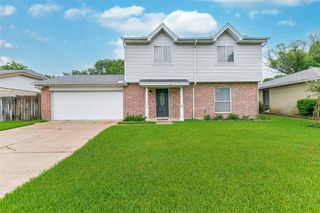 207 Woodvale Drive, League City, TX 77573