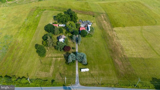 1112 W BRIDGE ST, Spring City, PA 19475