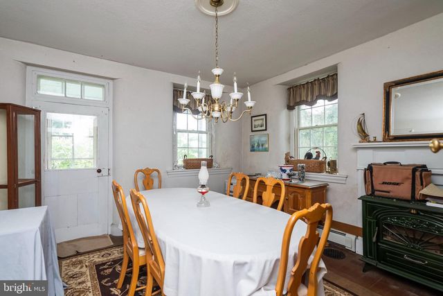 1112 W BRIDGE ST, Spring City, PA 19475