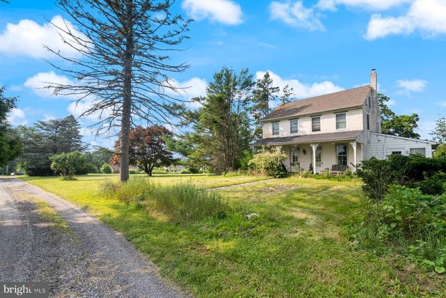 1112 W BRIDGE ST, Spring City, PA 19475