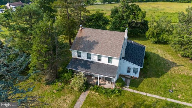 1112 W BRIDGE ST, Spring City, PA 19475