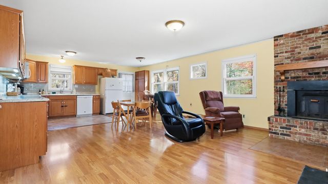 214 State Route Kk, Pottersville, MO 65790