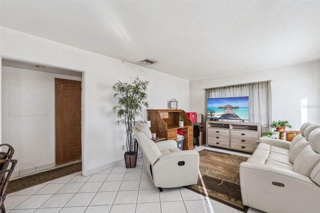 825 E CHURCH AVE, Longwood, FL 32750