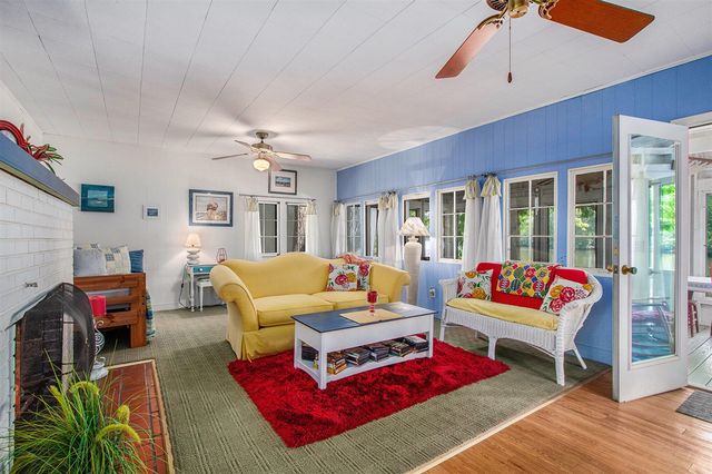 14931 Bachelor Island, Buchanan, MI 49107