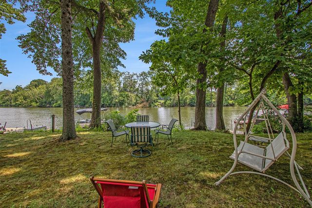 14931 Bachelor Island, Buchanan, MI 49107