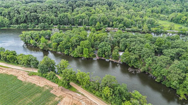 14931 Bachelor Island, Buchanan, MI 49107