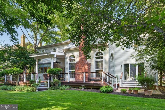 6616 MCCAMBELL CL, Centreville, VA 20120