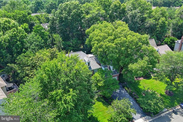 6616 MCCAMBELL CL, Centreville, VA 20120