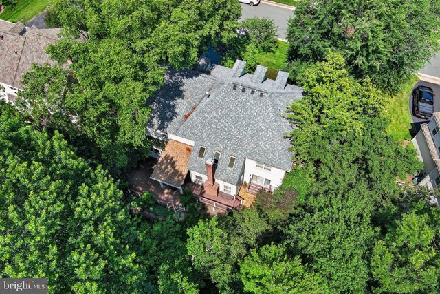 6616 MCCAMBELL CL, Centreville, VA 20120