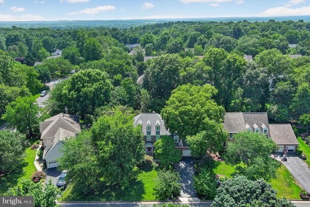 6616 MCCAMBELL CL, Centreville, VA 20120