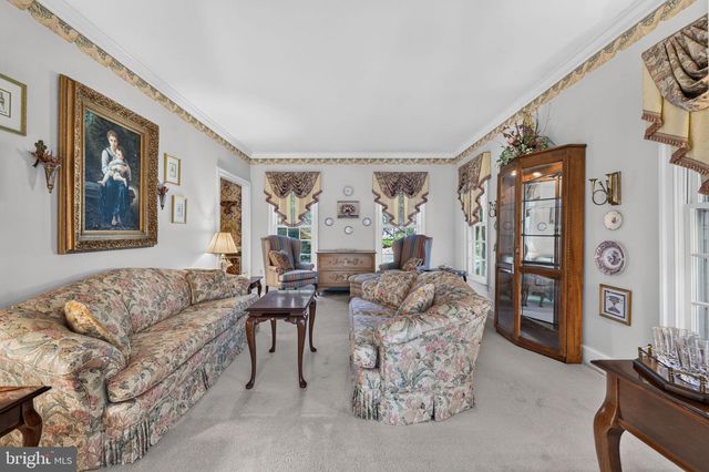 6616 MCCAMBELL CL, Centreville, VA 20120