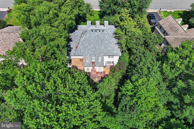 6616 MCCAMBELL CL, Centreville, VA 20120