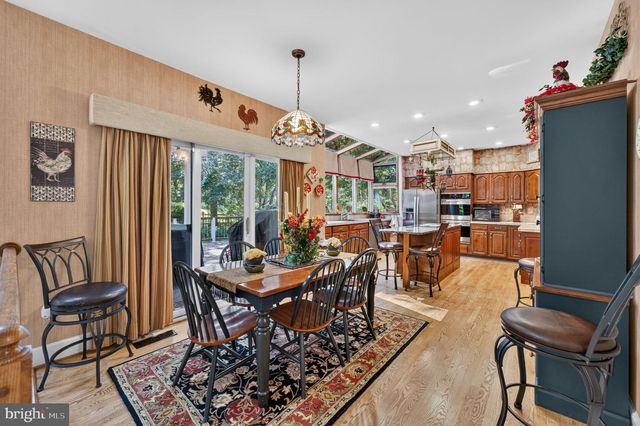 6616 MCCAMBELL CL, Centreville, VA 20120
