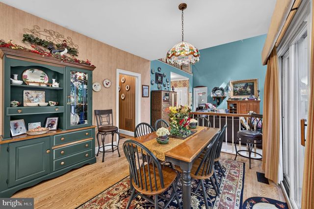 6616 MCCAMBELL CL, Centreville, VA 20120