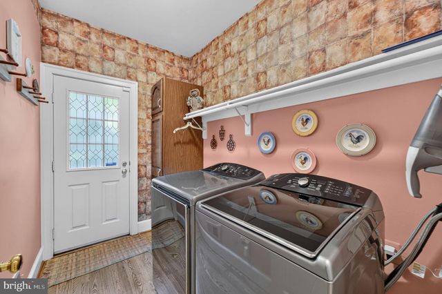6616 MCCAMBELL CL, Centreville, VA 20120