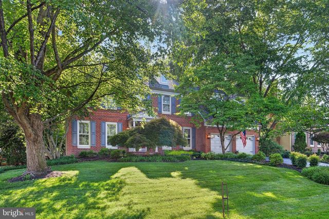 6616 MCCAMBELL CL, Centreville, VA 20120