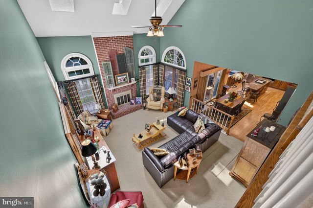 6616 MCCAMBELL CL, Centreville, VA 20120