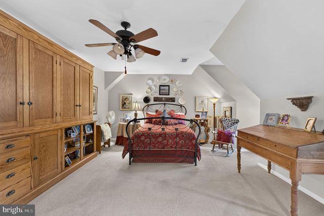 6616 MCCAMBELL CL, Centreville, VA 20120